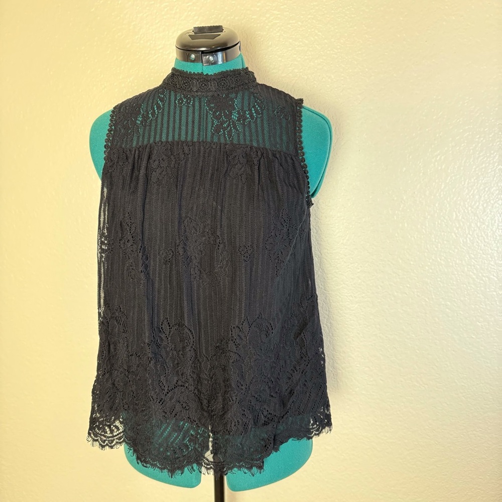 Womens Black Halter Lace Top HYFVE Sz S Excellent Condition